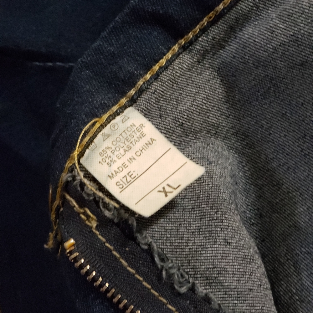 High Rise Jean Short - Picture 3 of 3